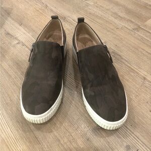 Women’s Slip-On Shoes - Brown Camouflage size 6 - SOUL Naturalizer